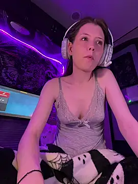 Lilactease - ✨💦pussy play over camera💦✨