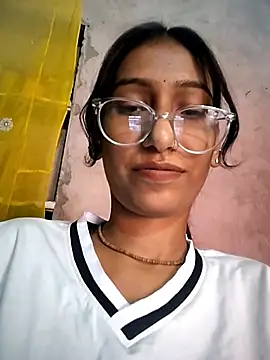 Komal_0143 - full open show