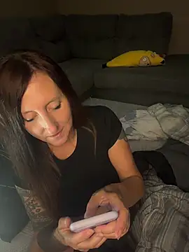 XoTatianaXo - Can I cum with my clothes on?