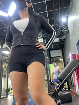 HoneyNana2000 - Let take off pants show big ass🫣💦💦💦