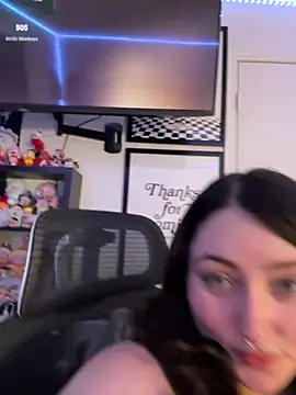 Evemeqt - SUCK DILDO WITH BOOBS OUT💦