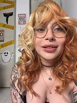 YunoRose_ - Finger in my pussy