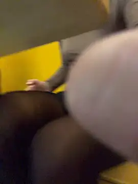 MiraReach - 2 finger in pussy 🐈