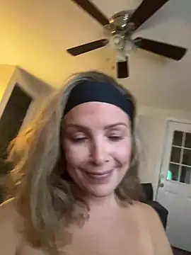 BellaBunny25 - Help me get my first pussy wearable