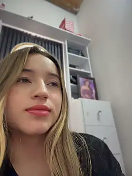 Sophie_spencer1 - Rinding Consolador