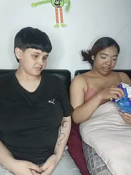 Valkiria_and_Sam - Twerking sam