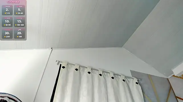 Candy_lucia18 - touch my pussy and I slide your 🍆