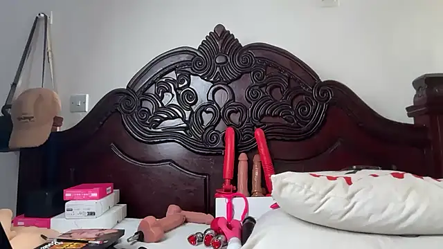 AudreySpanksFuck- - going harder+waterfalsquirts