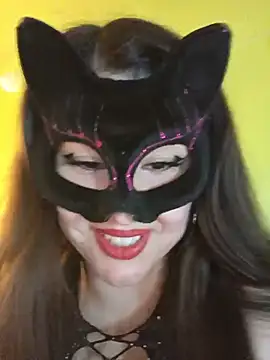 Conejita69n_n - Juego con mis pezones? 🔥