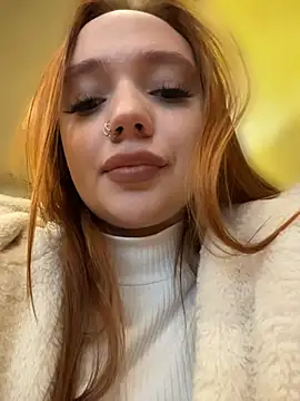 LisaCatt - fucking yourself in the doggy position
