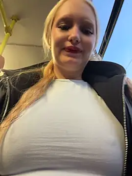 Elfi_InPublic - Massage tits+drool Ahegao in bus