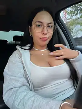 Bunny_Lush - Topless&Rub my nipples