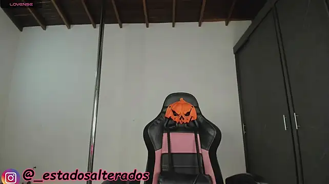 Auraeroticaxxx - flash tits