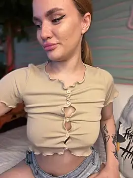 MissMolly- - 2 FINGERS IN MY PUSSY🥰