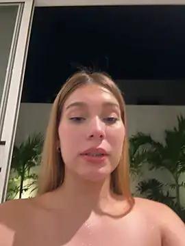 Nikii__ - Show titssssss