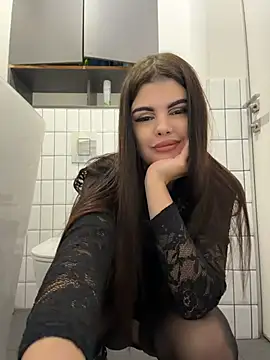 AmelliaDiamond - Slip naked pussy in cafe+massage boobs