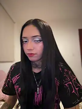 JIORYOvO - 🩵🦇hola