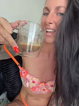 Mel-Mia - Pussy Slap 😈 LT Hot Clip