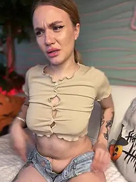 MissMolly- - 2 FINGERS IN MY PUSSY🥰