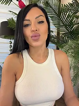 ReynaMorel - Tease naked boobies