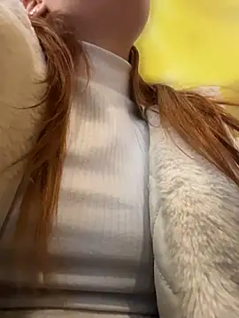 LisaCatt - fucking yourself in the doggy position