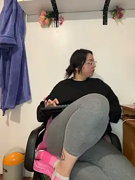 Indiegirl666 - show boobs