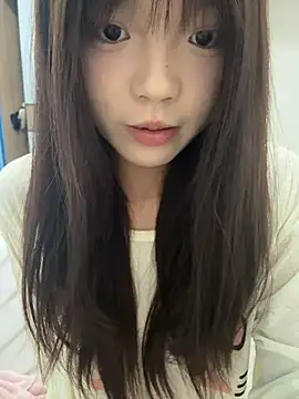 Youbaby-Love - 帮妹妹脱上衣3分钟