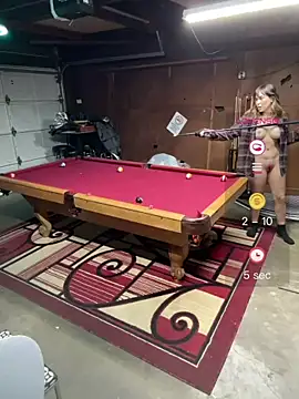 MommyGambit - Puff puff poool 🎱