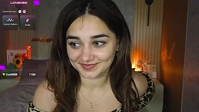 KatarinaHeaven - show bra 20 seconds