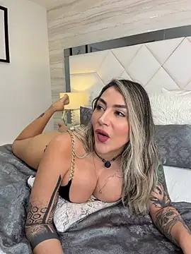 Miacoleman_ - oil boobs 🍒