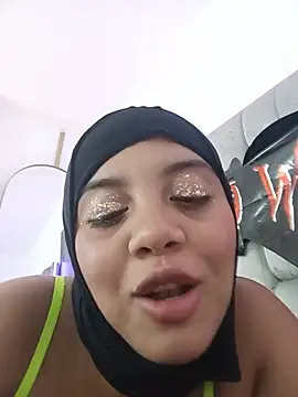 Samii_halem - Squeeze my tits