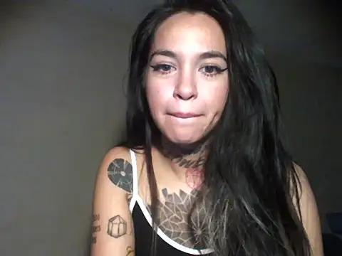 Border-stone - Show Boobs
