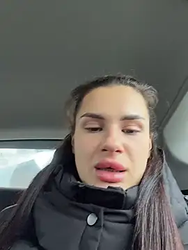 MiraReach - One finger in pussy in taxi 🚖