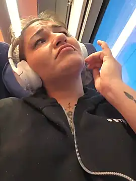 Hausverbot3 - Squirt inside the train