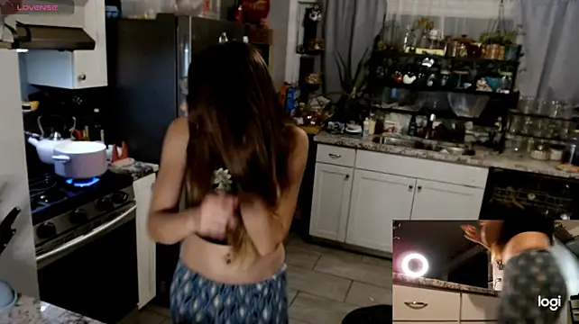 KierBearKisses - Dildo Play 5+ min