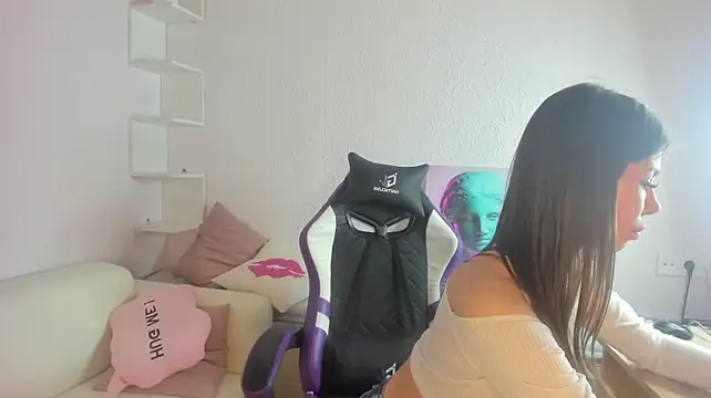 Ella_starrr__ - spank naked tits