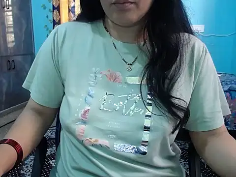 Anika09 - nipple in choclate
