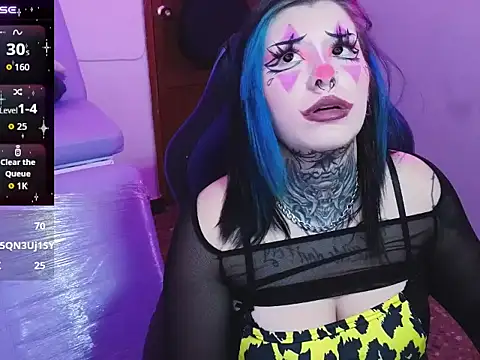 Vampira7 - finger pussy