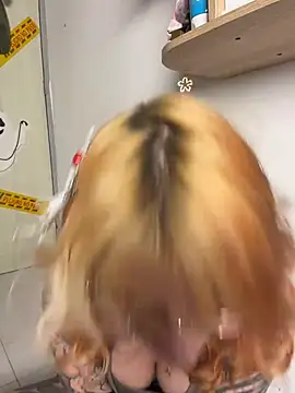 YunoRose_ - Finger in my pussy