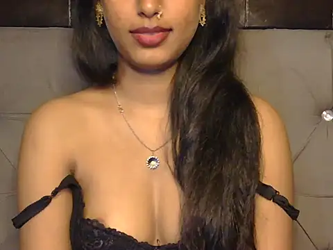 Slim_sexoo - Oil on boobs show