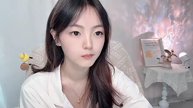 Wenwen8888 - 如果哥哥跟我玩猜拳 我只会出剪刀 因为哥哥是我的拳布