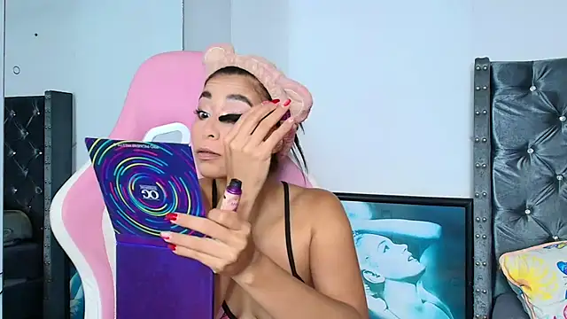 GraceWallace_ - MAKE ME HAPPY