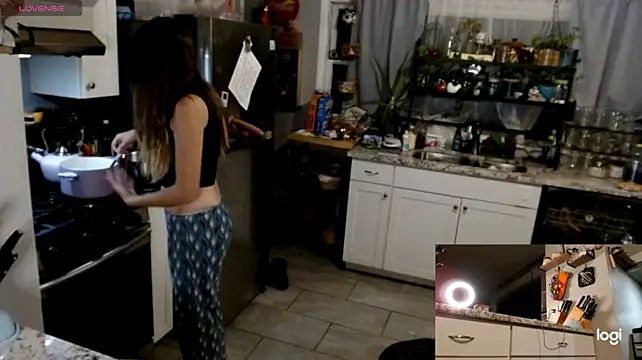 KierBearKisses - Dildo Play 5+ min