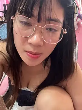 -Lyly_69 - Show zoom 30p