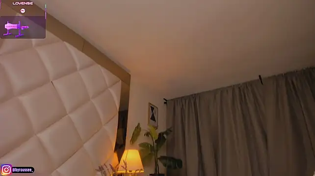 KimRoussee - SQUIRT IN YOUR MOUTH DADDYY!!!
