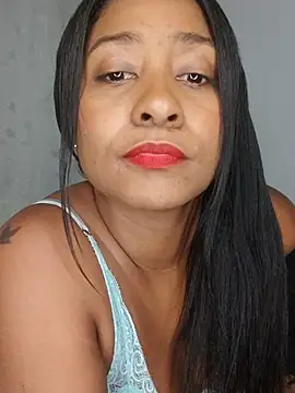 Berry_Bans - Put 3 fingers in the pussy
