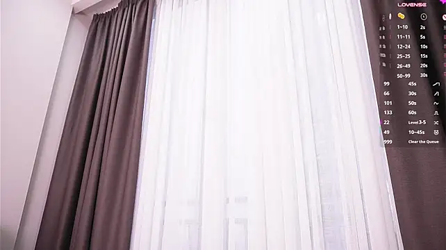 JodyDownton - tease nipples