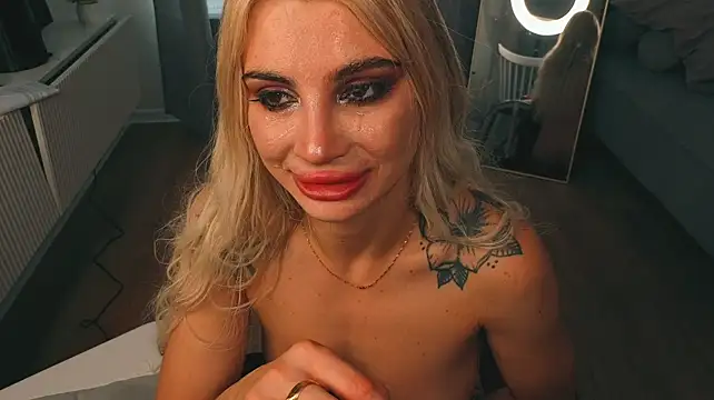 Ashley-Urban - SEX + SQUIRT