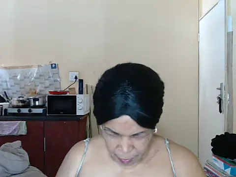 Mydreamgirrl - H I GUYS HELP ME TO PAY MY RENT