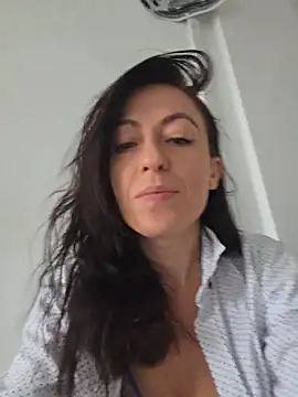 Risky_woman - NEIGHBOURS SEE ME . SQUIRT . WIN WHATSPP